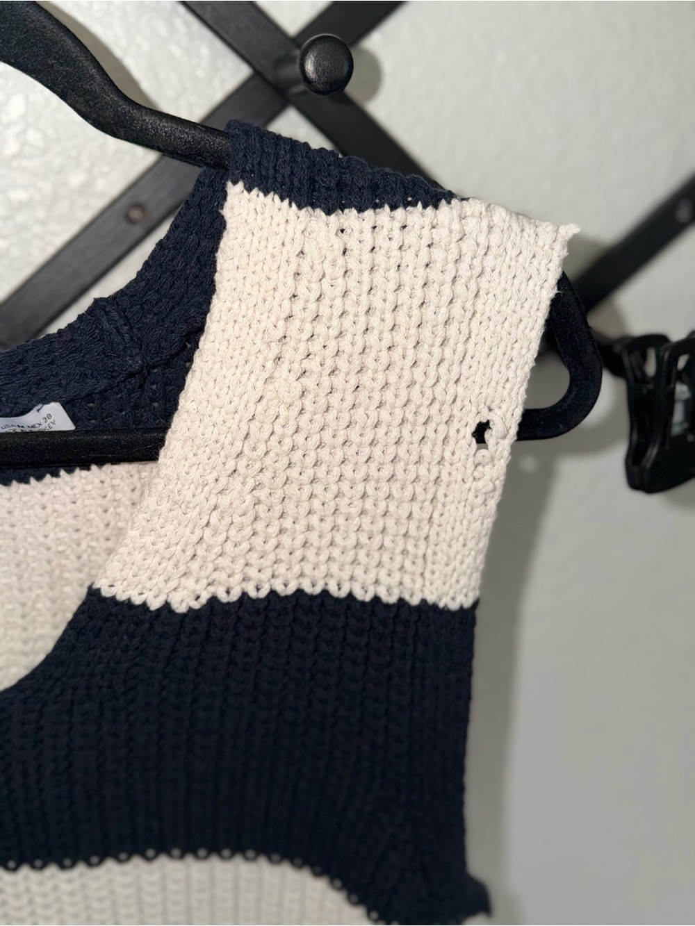 ZARA Striped Knit Sweater Vest Navy Cream Sleeveless V Neck Women’s Medium - Picture 3 of 5